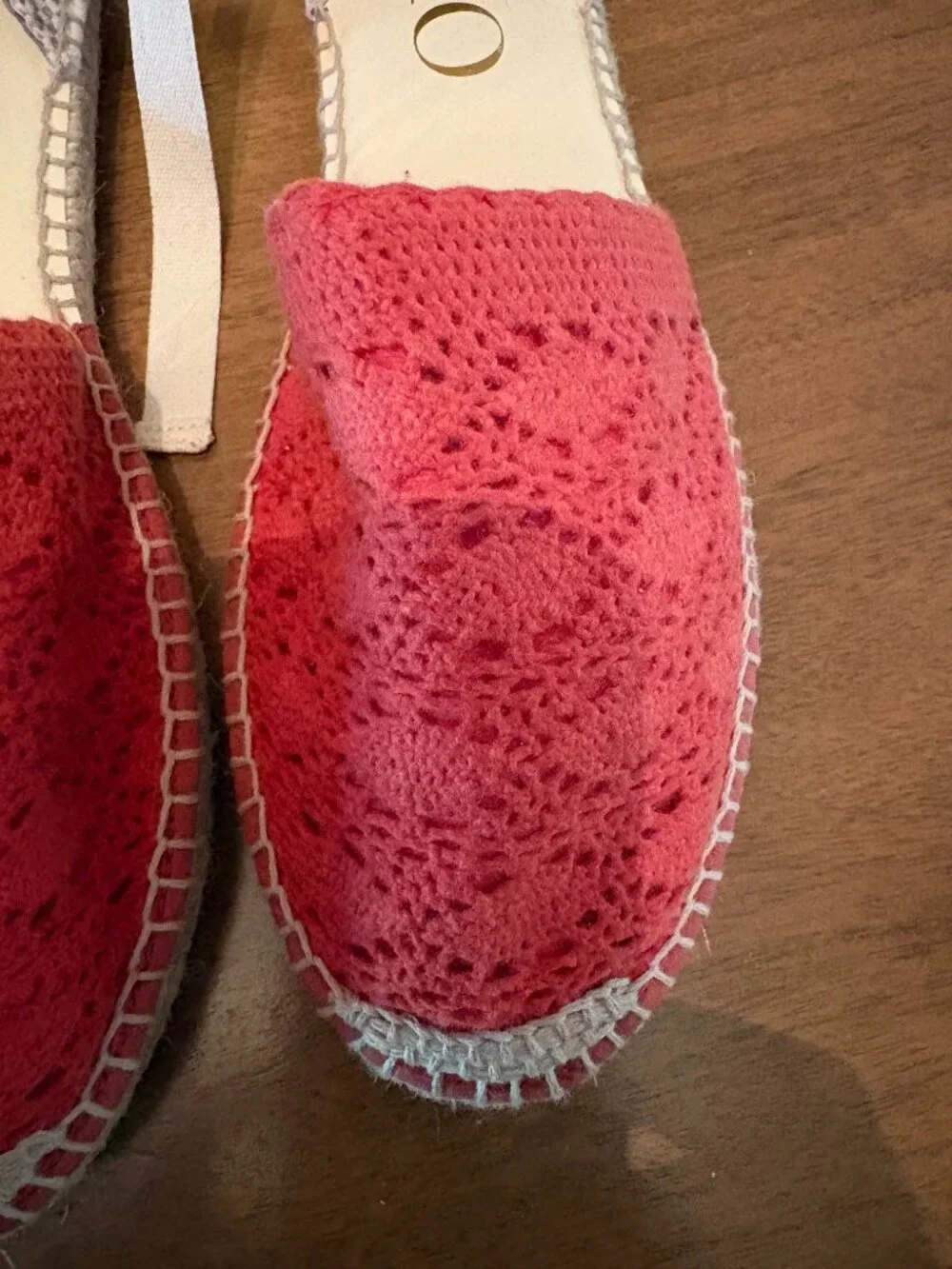 NWOT Gaimo-Made in Spain-Coral Red Crochet Ankle Tie Flat Espadrilles. 6.5/7